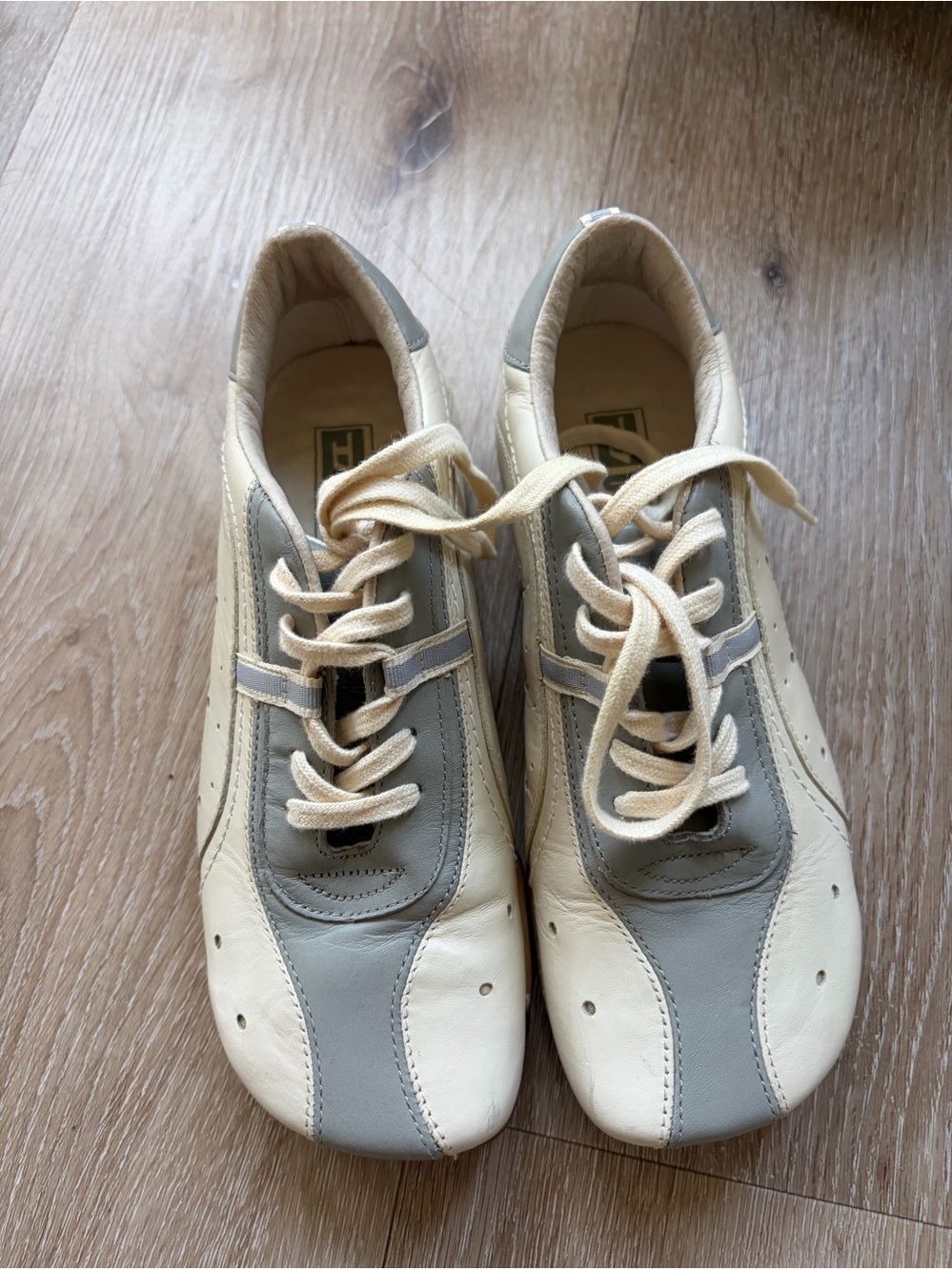 NWOB Vintage Y2K Diesel Cream & Grey Leather Bowling Sneakers